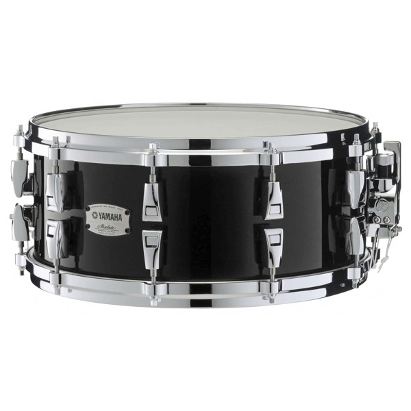 Skarptromme Yamaha Absolute Hybrid Maple AMS1460SOB, 14x6, Solid Black